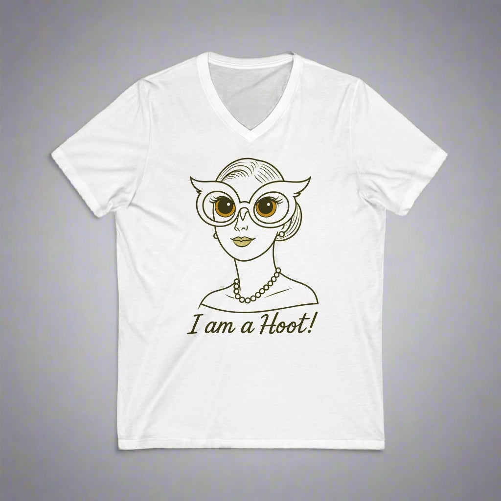 I Am a Hoot V-Neck T-Shirt | Funny Retro Owl Glasses Shirt | Quirky Graphic Tee for Book Lovers and Teachers Feel Good