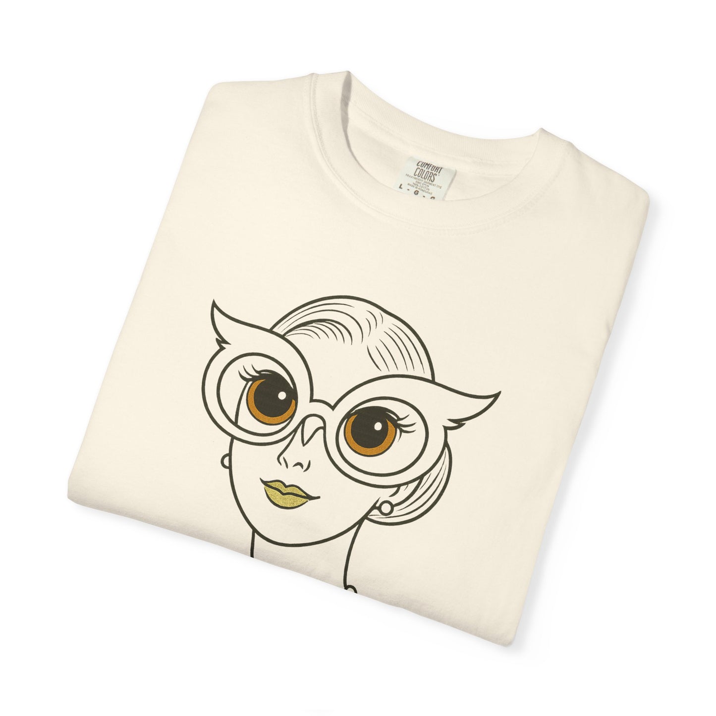 I Am a Hoot T-Shirt | Funny Retro Owl Glasses Tee | Quirky Graphic Shirt for Book Lovers and Teachers Feel Good