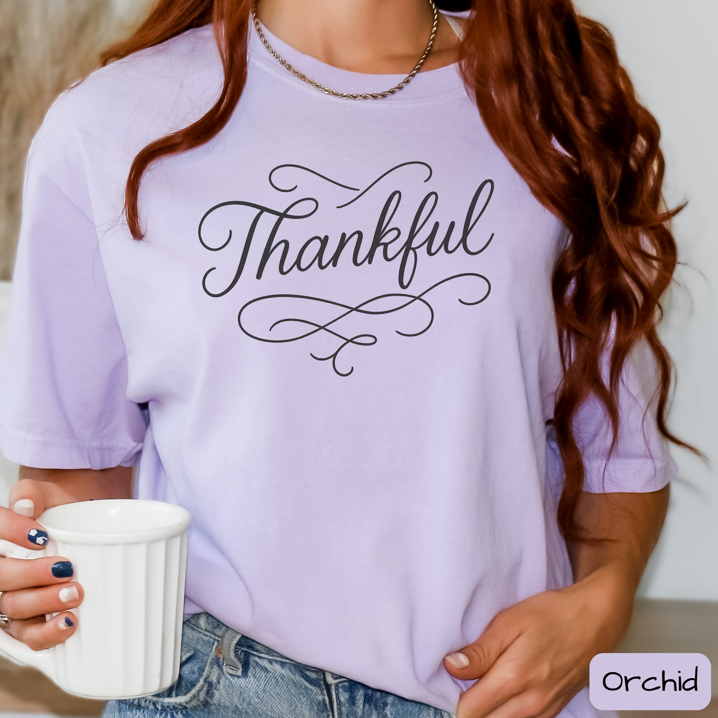 Thankful Script Shirt, Minimal Thanksgiving Fall Graphic T-Shirt, Trending Tee