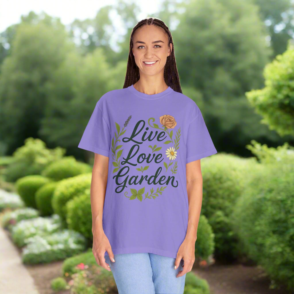 Live Love Garden Shirt | Cute Gardening Tee for Plant Lovers | Flower and Herb Graphic T-Shirt, Gardening Gift for Women, Feel Good