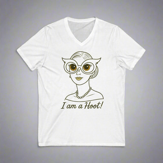 I Am a Hoot V-Neck T-Shirt | Funny Retro Owl Glasses Shirt | Quirky Graphic Tee for Book Lovers and Teachers Feel Good