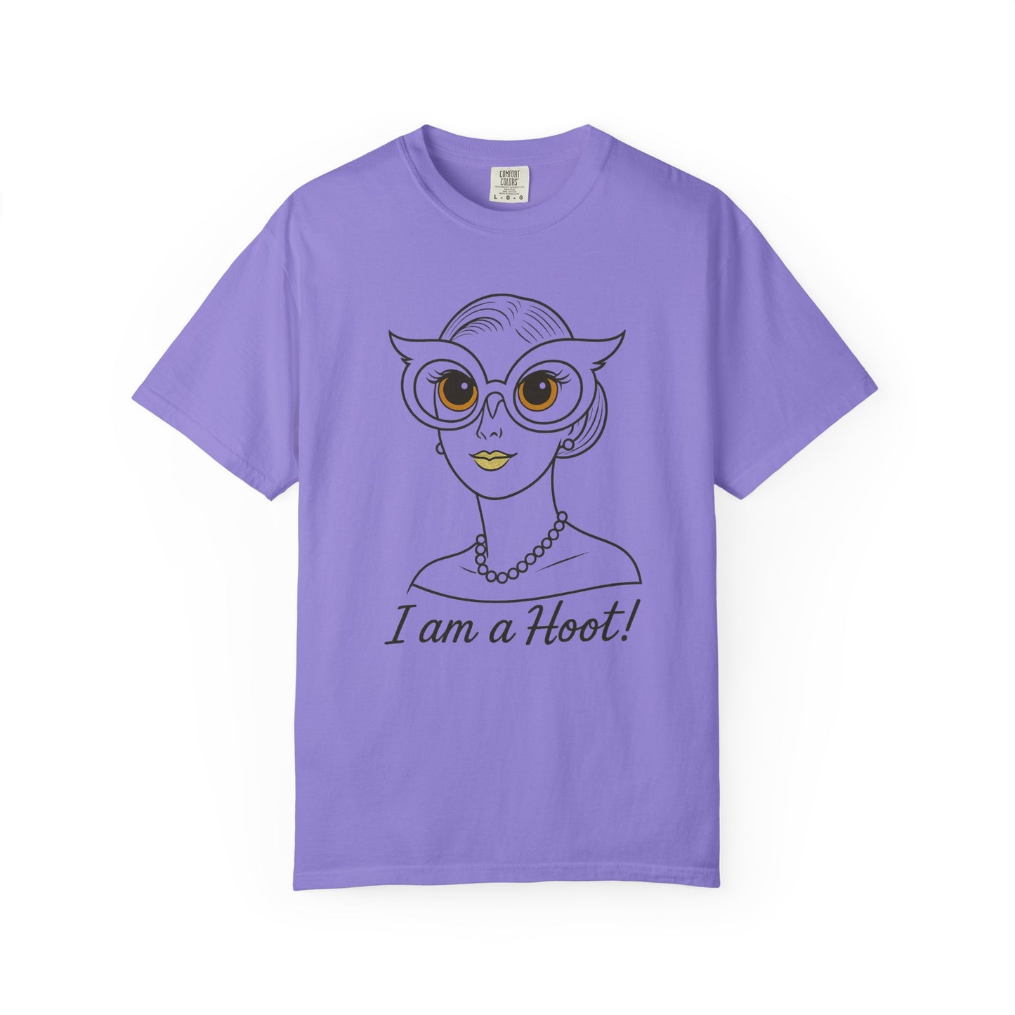 I Am a Hoot T-Shirt | Funny Retro Owl Glasses Tee | Quirky Graphic Shirt for Book Lovers and Teachers Feel Good
