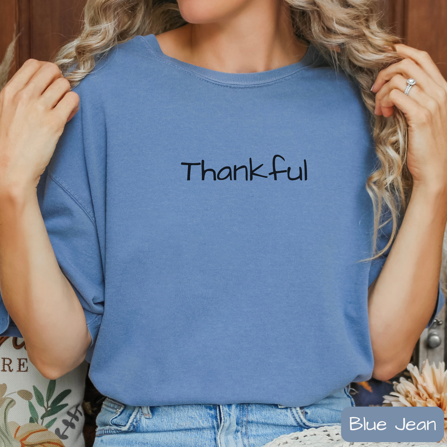 Minimal Thankful Shirt, Simple Thanksgiving Graphic Tee, Trending T-Shirt